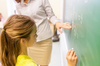 Какие предметы надо сдавать на учителя математики? Как поступить без экзаменов?